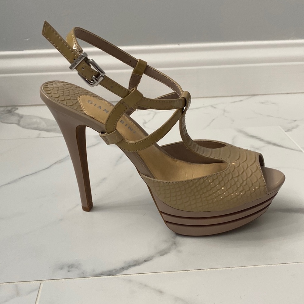 Gianni Bini Stiletto